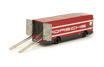 Mercedes-Benz O 317 Race truck Porsche Motorsport красный