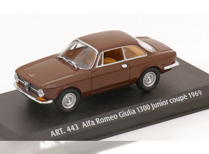 ALFA ROMEO Giulia 1300 Junior Coupe (1969), brown