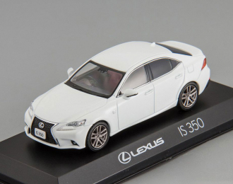 LEXUS IS350 F Sport, white