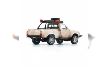 TOYOTA Hilux Pick-up N60 N70 (1980), White