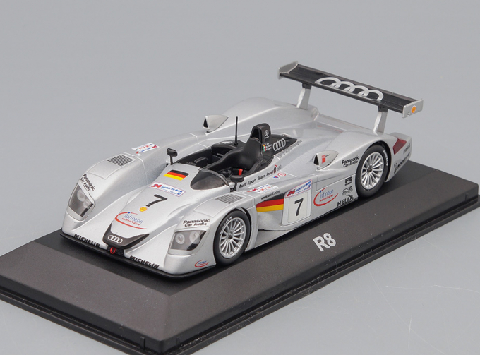 AUDI R8 Le Mans #7, silver