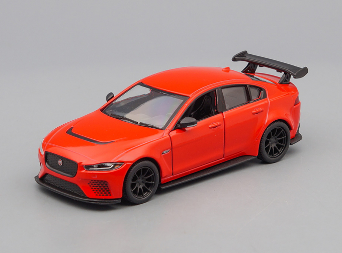 JAGUAR XE SV Project 8, red