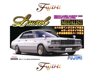 Сборная модель Nissan Laurel Hardtop 2000 4Dr Medalist (C230)
