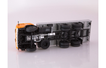 Камский грузовик 53212 с прицепом ГКБ-8350, оранжевый / серый