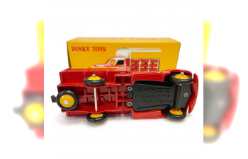 STUDEBAKER Tapissiere, red/yellow