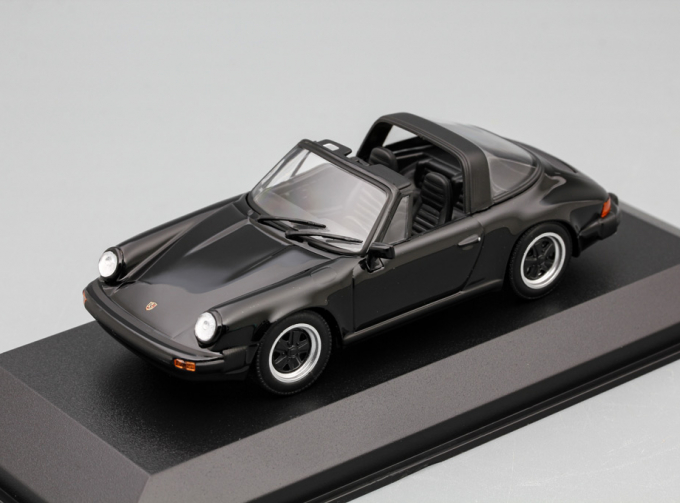 PORSCHE 911 TARGA - 1977 - BLACK