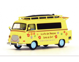 RENAULT Estafette Ecole de Surf La Cote des Basques, yellow