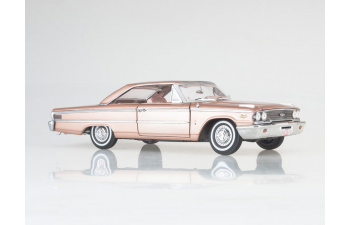 FORD Galaxie 500 XL Hardtop, peach