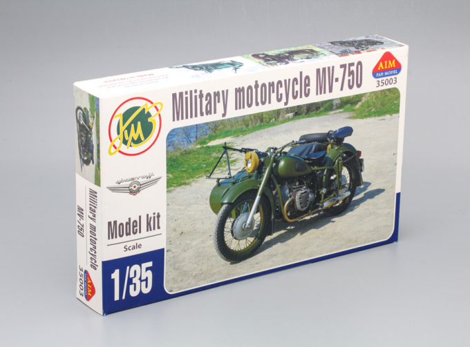 Сборная модель MV-750 Soviet military motorcycle with sidecar