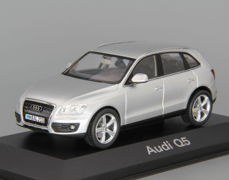 AUDI Q5 3.0 TDI (2008), silver