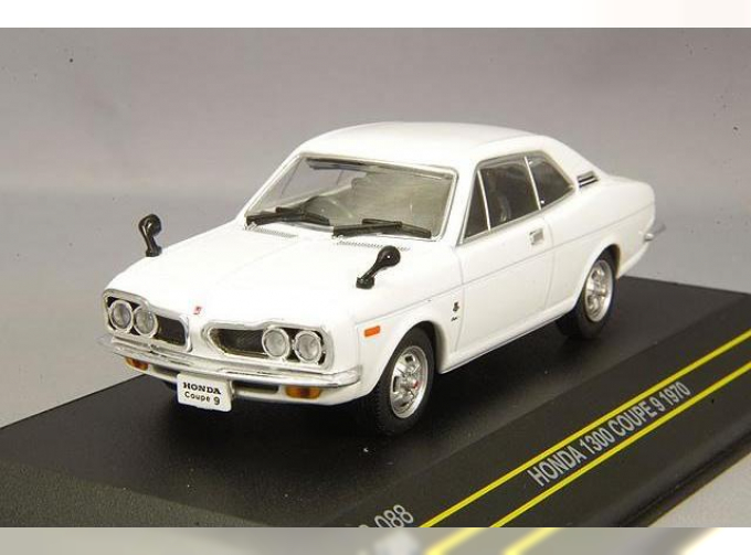 HONDA 1300 Coupe 9 (1970), white