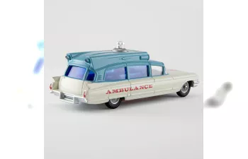 CADILLAC Superior Ambulance (1966), white / light blue