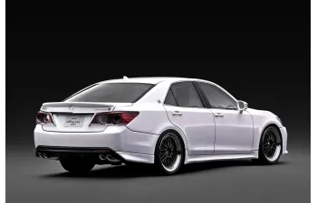 TOYOTA Crown Athlete S (GRS214), pearl white