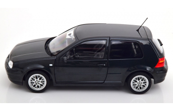 VOLKSWAGEN Golf 4 GTI (1998), schwarz-metallic