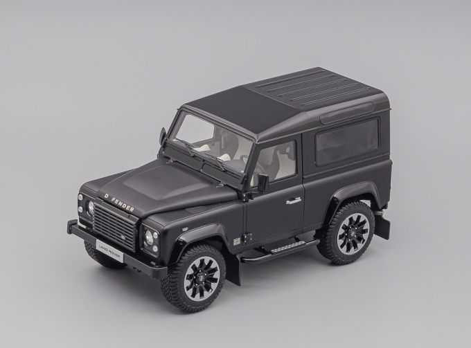 LAND ROVER Defender 90 Works V8 (2018), matt-schwarz