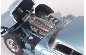 JAGUAR E-type HardTop (1961), light blue