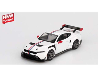 Ford Mustang GTD Spirit of America, white/red 2025