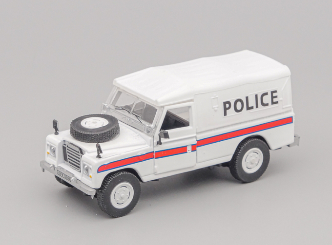LAND ROVER Police, white