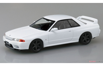 Сборная модель Nissan Skyline GT-R -R32 Custom Wheel (Crystal White)