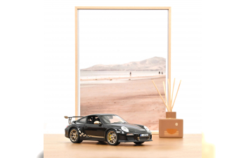 PORSCHE 911 GT3 RS Coupe (997 II) (2009), Black/Gold Metallic