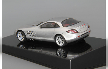 MERCEDES-BENZ SLR McLaren, silver