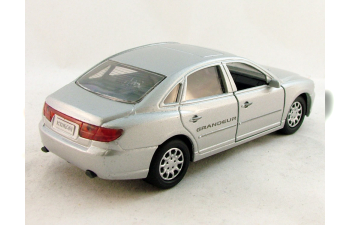 HYUNDAI Grandeur IV (Azera), серебристый