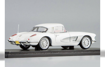 CHEVROLET Corvette C1 Hard Top (1960), white