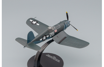 Chance Vought F4U-1A "Corsair" Ira Cassius Kepford лучший ас ВМС США (16 побед) 1944