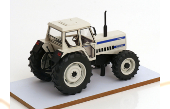 LAMBORGHINI 1256dt Tractor (1982), White