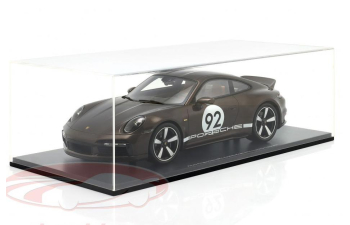 PORSCHE 911 (992) Sport Classic Coupe Heritage Design Package (2023), macadamia metallic