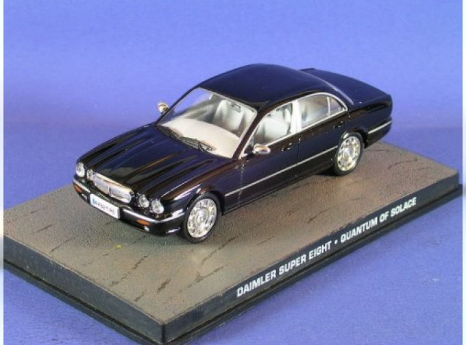 DAIMLER SUPER EIGHT Bond 007 QUANTUM OF SOLACE, black