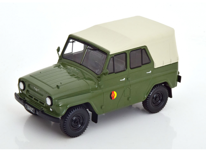 UAZ 469 NVA GDR, oliv