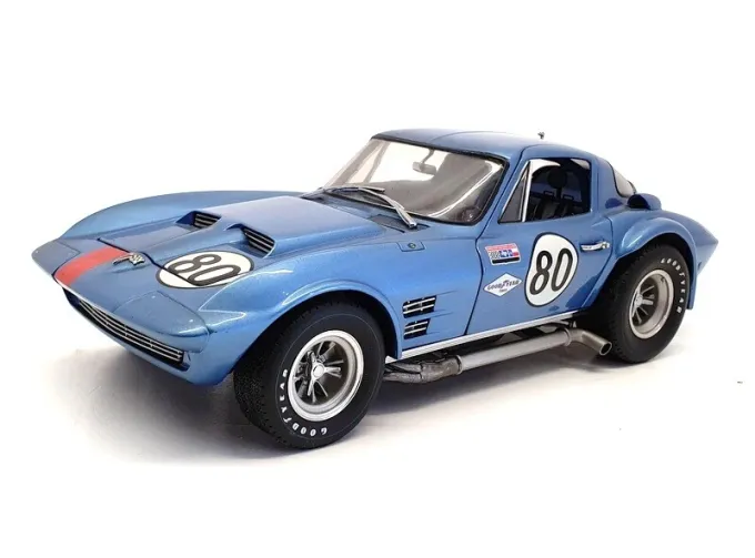 CHEVROLET Corvette Grand Sport Coupe No 80 Nassau Speedweek, Thompson (1963)