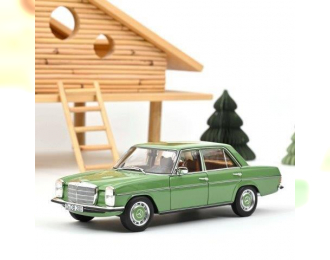 MERCEDES-BENZ 200 (W115) 1973 Green