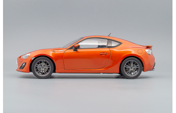 TOYOTA GT86 2012, orange metallic