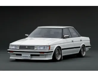 TOYOTA Mark II Grande (GX71), white