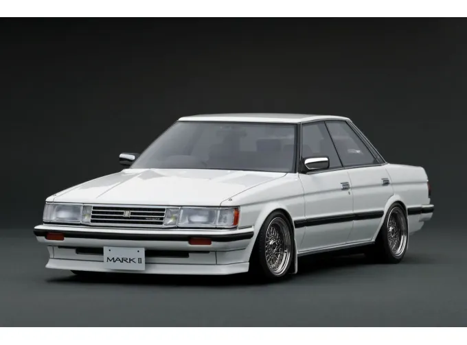 TOYOTA Mark II Grande (GX71), white