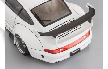 PORSCHE 993 RWB, white