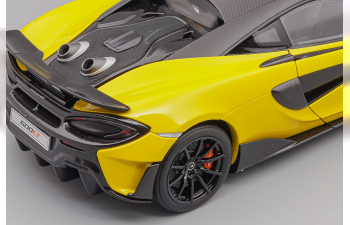 McLAREN 600lt (2018), yellow