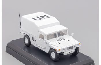 HUMMER H1 United Nations, white