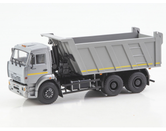 Камский грузовик 6520 самосвал, серый