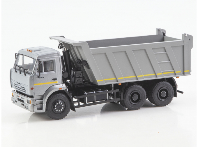 Камский грузовик 6520 самосвал, серый