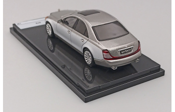 MAYBACH 57S W240 (2010), grey / silver