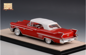 CADILLAC Series 62 Convertible (закрытый) 1958 Red