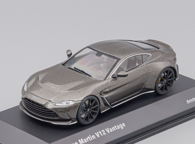 ASTON MARTIN V12 Vantage (2023), grey