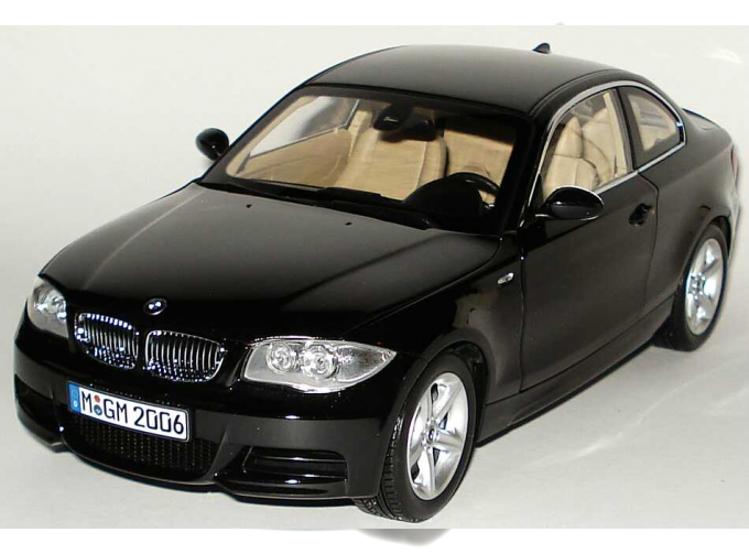BMW 1er Coupe E82 (2007), saphir black met.