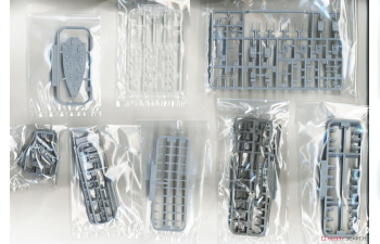 Сборная модель Full-Hull IJN Series Japanese Navy Heavy Cruiser Chikuma w/Photo-etched Parts