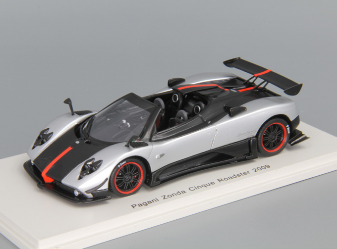 PAGANI Zonda Cinque Roadster (2009), silver / black