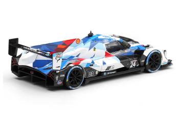 BMW M Hybrid V8 GTP #24 LHD BMW M Team RLL Daytona 24 hrs (2024), white / blue / red