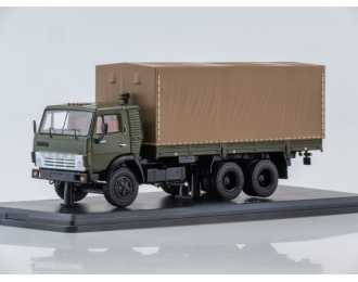 Камский грузовик 53212 бортовой (с тентом), зеленый